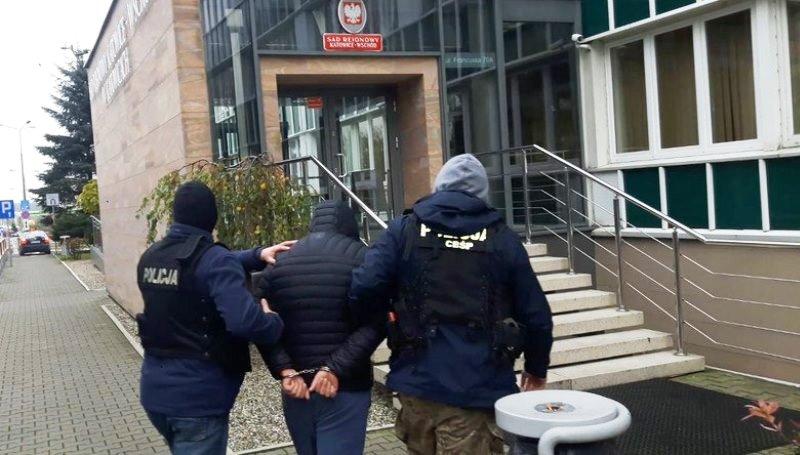 В Польше прошли задержания за организацию незаконных приглашений для украинцев