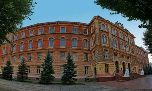 Думайте, що «лайкаєте» і поширюєте. Для посадовців Чернівецької ОДА розробили рекомендації щодо користування Facebook