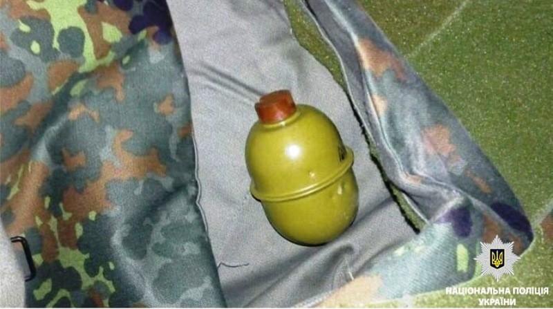 Поліцейські вилучили вибухонебезпечні «сувеніри»