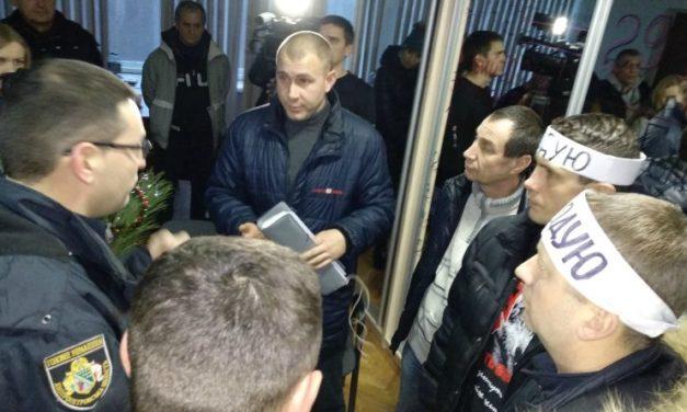 На восьмий день голодування з гірниками таки зустрілися