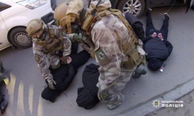 У Дніпрі в ході спецоперації оперативники із залученням «КОРДу» затримали злочинну групу