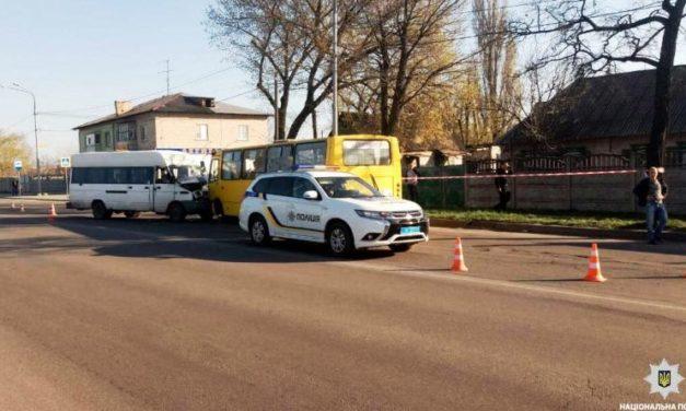 Затримано чоловіка, який викрав мікроавтобус та потрапив на ньому в ДТП