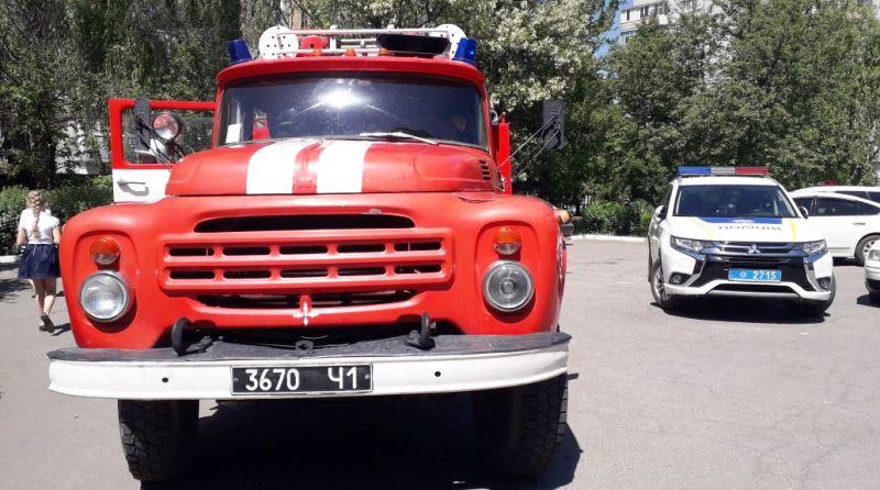 Завдяки злагодженим діям всіх спецслужб, ніхто з учнів та педагогічного складу не постраждав