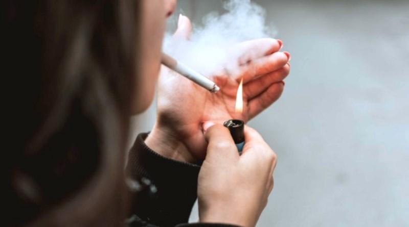 Украинцам запретят курить на балконах: что еще придумали в новом законе