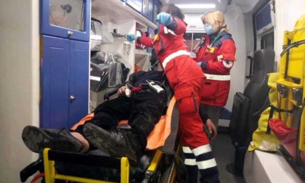 Во время ликвидации возгорания, пожарные спасли мужчине жизнь