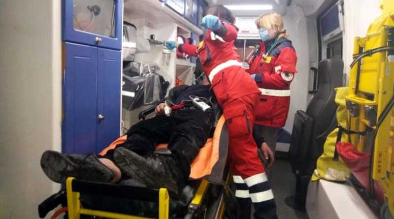 Во время ликвидации возгорания, пожарные спасли мужчине жизнь