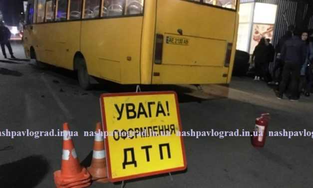 В результате ДТП пострадал водитель Мазды и пассажиры автобуса