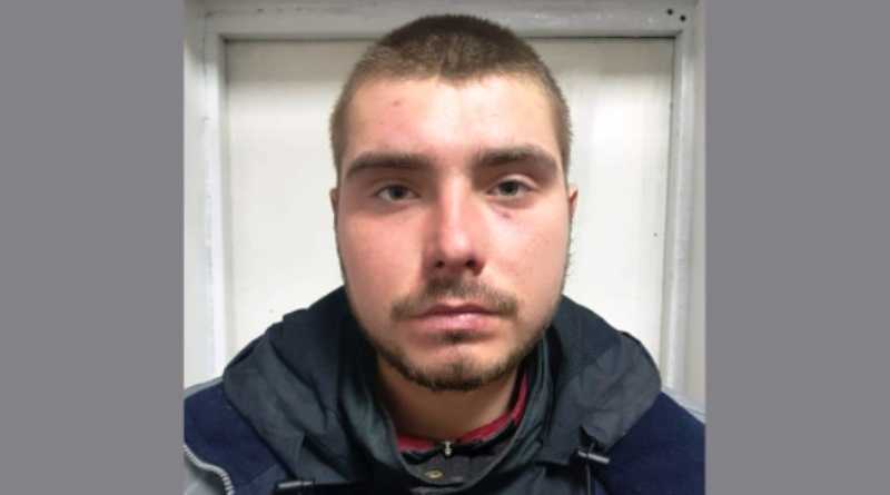 За совершение ограбления разыскивается Владислав Годунов