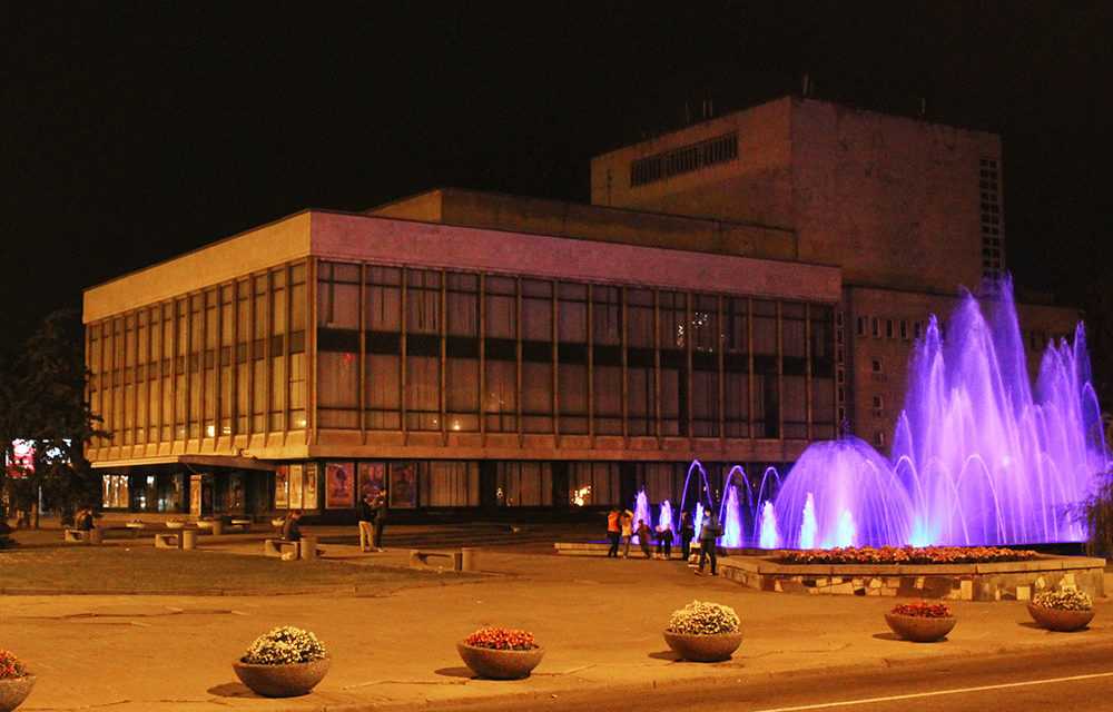 Спектакли Днепропетровского оперного театра можно смотреть онлайн