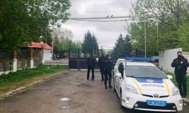 Основные кладбища области закрыты, на входах выставлены патрули