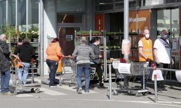 Австрии планирует открыть рестораны, церкви и некоторые школы