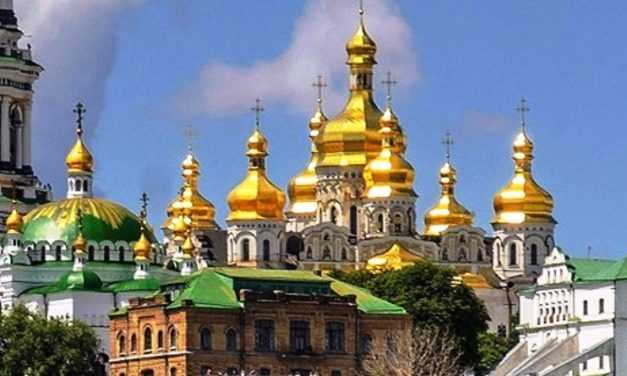 В Киево-Печерской лавре коронавирусом заразились уже 90 человек