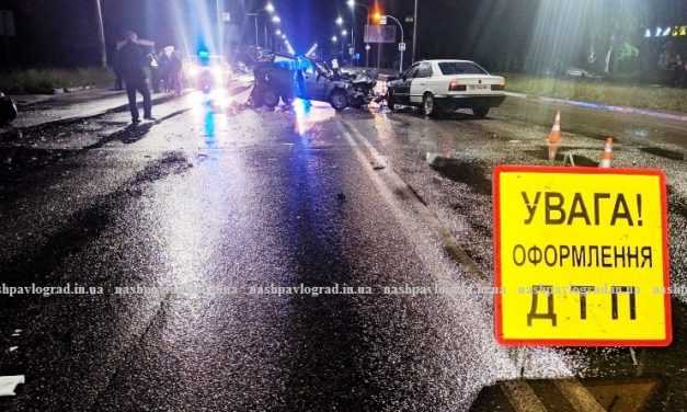 На улице Днепровской произошло ДТП при участии 4 авто