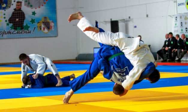Татамі нового покоління отримали дзюдоїсти Дніпропетровщини