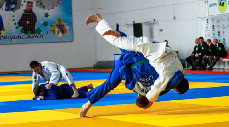 Татамі нового покоління отримали дзюдоїсти Дніпропетровщини