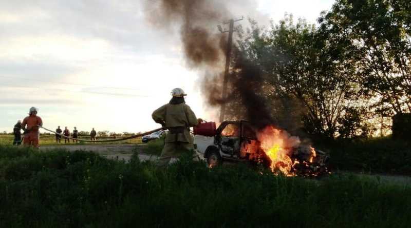 У Юр’ївському районі рятувальники гасили автомобіль