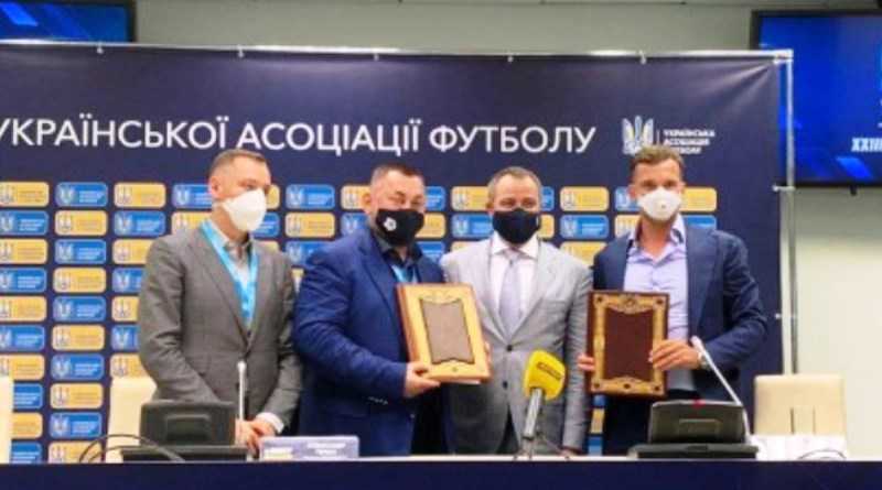 Андрей Шевченко остается тренером сборной Украины до конца 2022 года