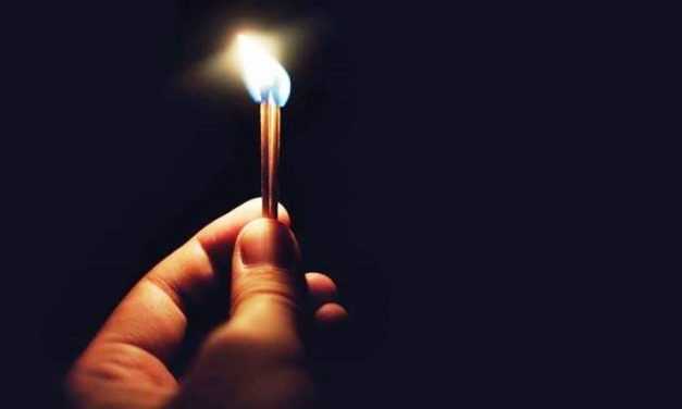 В Павлограде произошло аварийное отключение света в нескольких районах: без электричества остались почти 3000 абонентов