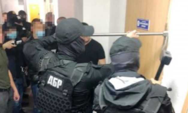 Опубликованы аудиозаписи разговоров полицейских из Павлограда, организовавших преступную группу