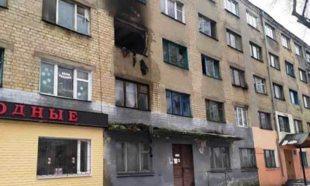 Павлоградские полицейские выясняют причину пожара в общежитии на Заводской