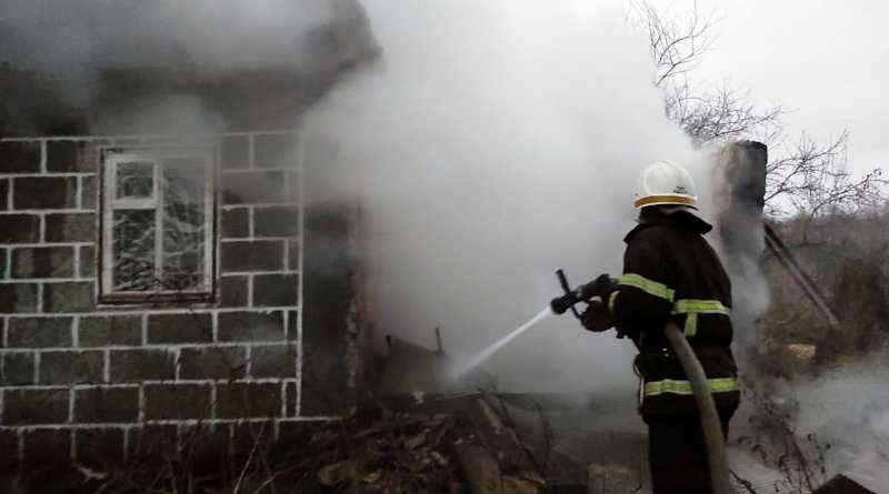 В Павлограде спасатели ликвидировали пожар на территории садового общества