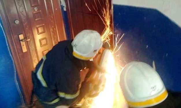 В Павлограде малолетний ребенок оказался закрытым в квартире