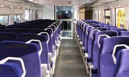 Новый экспресс между Харьковом и Днепром перевез уже более 3 тыс. пассажиров