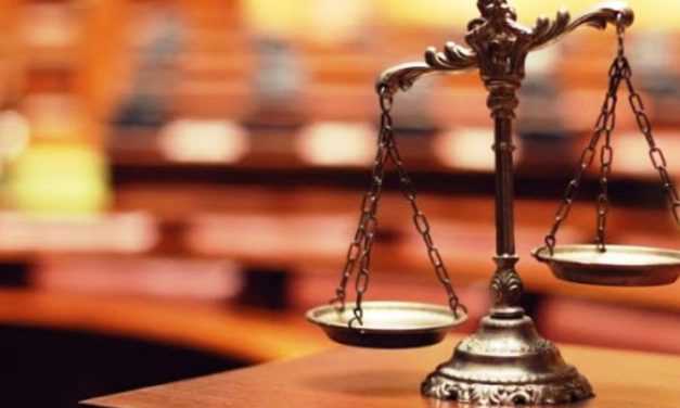 В павлоградском суде полицейский отказался надевать защитную маску