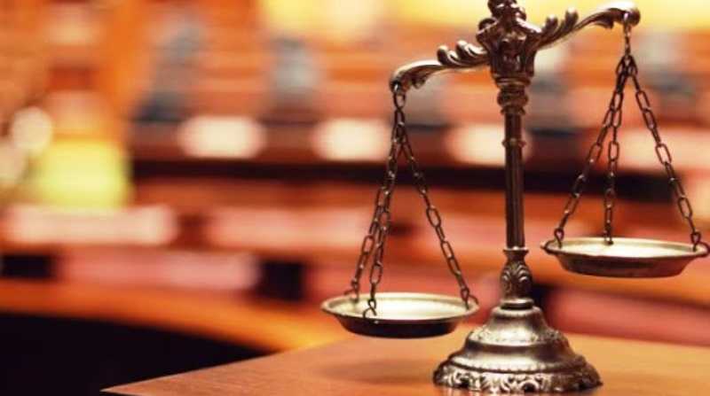 В павлоградском суде полицейский отказался надевать защитную маску