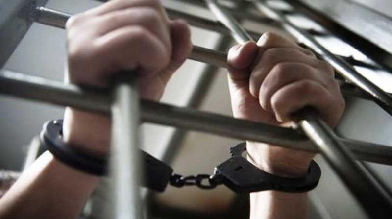 Подозреваемого в изнасиловании взяли под стражу