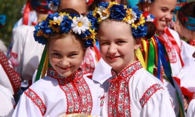 Готовьте вышиванки: в Павлограде в честь 30-летия Независимости Украины пройдёт парад вышиванок