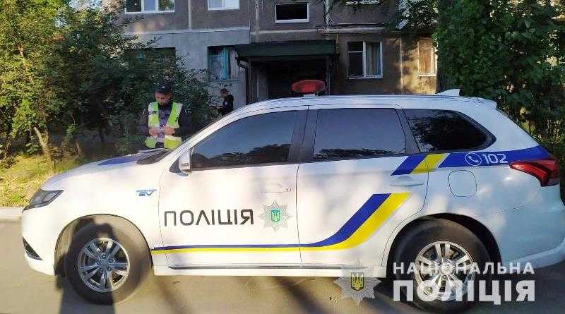 В подъезде многоэтажки по Днепровской нашли избитого и раненого мужчину