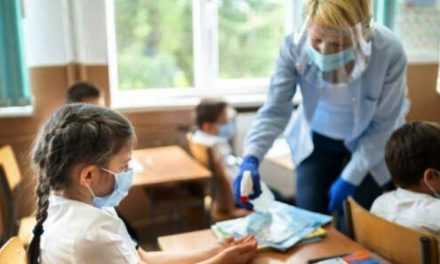 Завтра часть классов Павлограда отправляют на дистанционку (список)