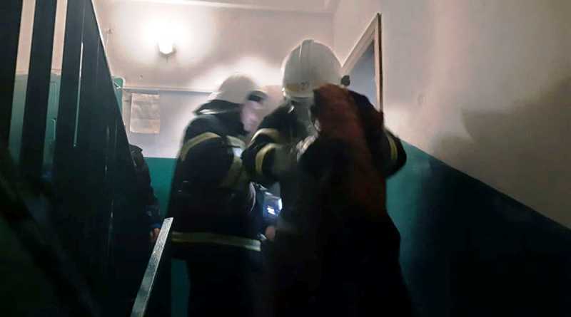 В Павлограде спасатели не дали распространиться пожару