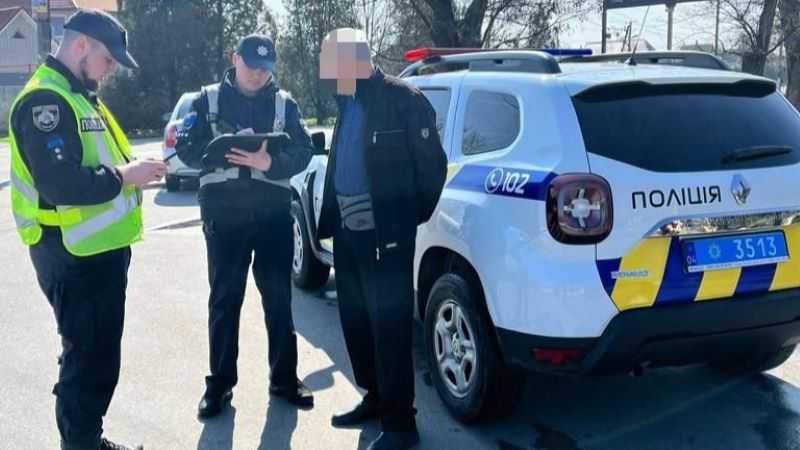 На дорогах Павлограда поліцейські виявляють порушників